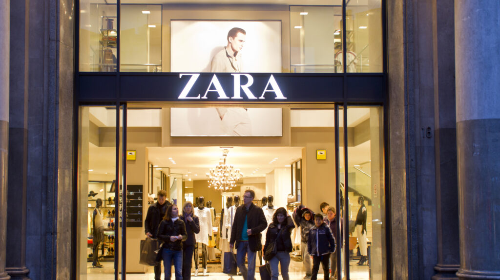 Proprietarul Zara aduce haine ieftine în România. Ce este Lefties și unde se află magazinul