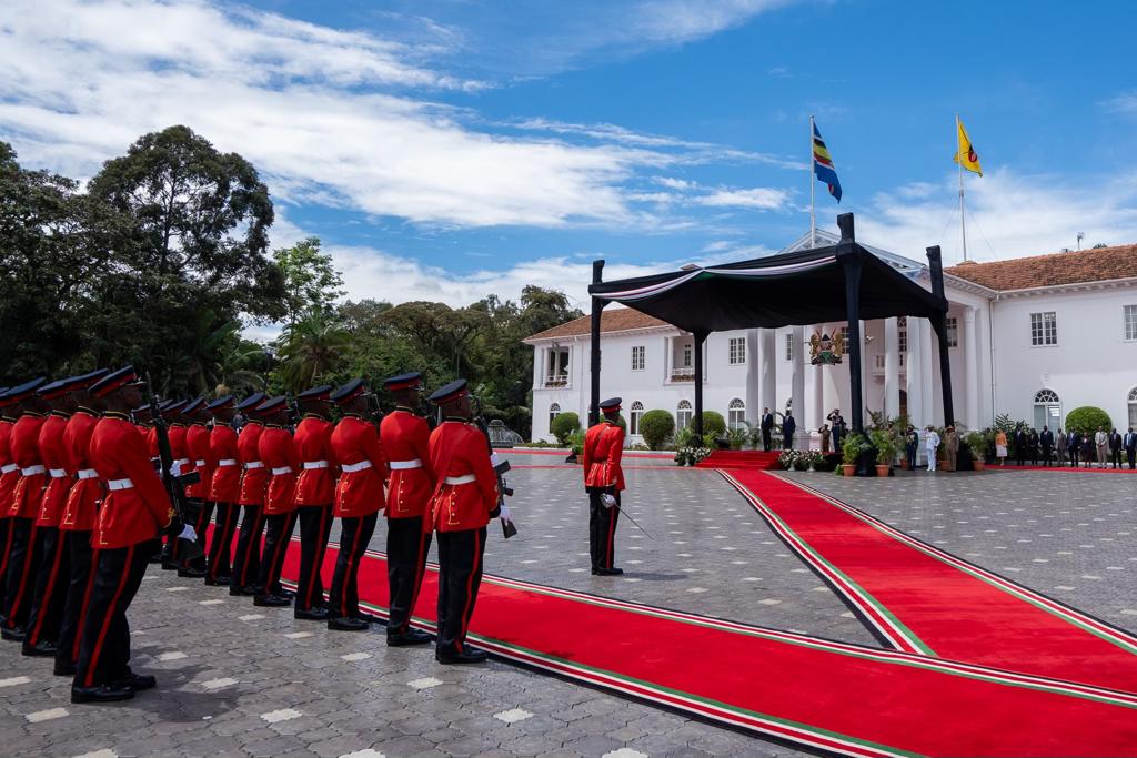 Klaus Iohannis primit cu onoruri în Kenya
