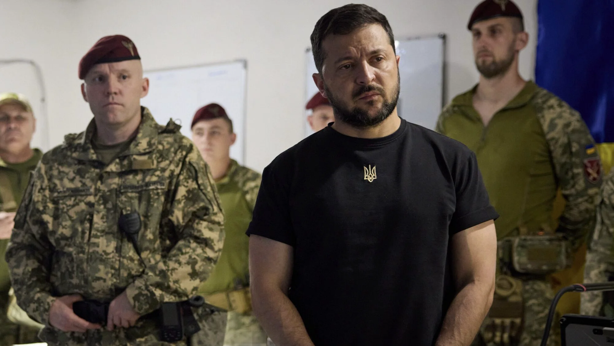 Atentat la adresa lui Zelenski, dejucat de SBU. Ofițeri ucraineni, reținuți pentru trădare