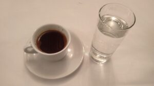 Cafea și apă