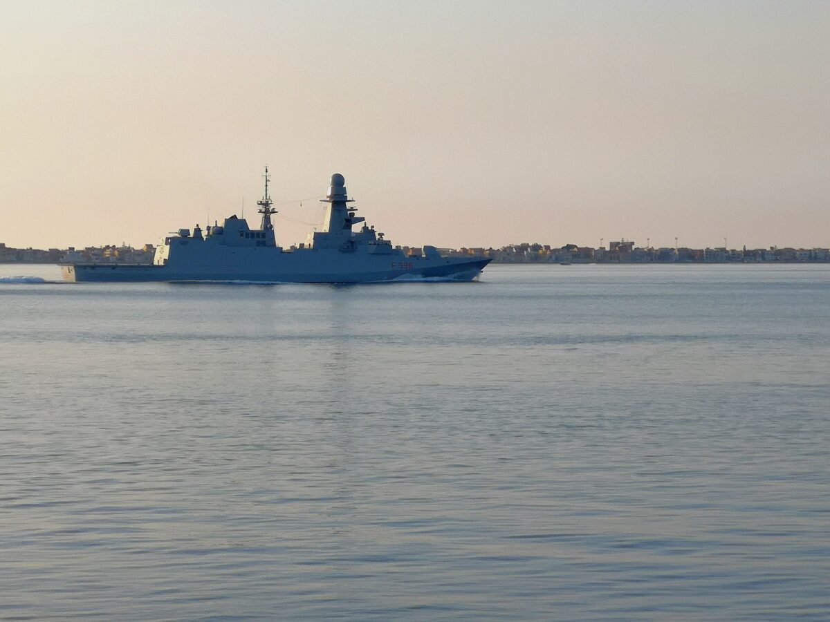 Italia trimite în Orientul Mijlociu două fregate și o navă de patrulare