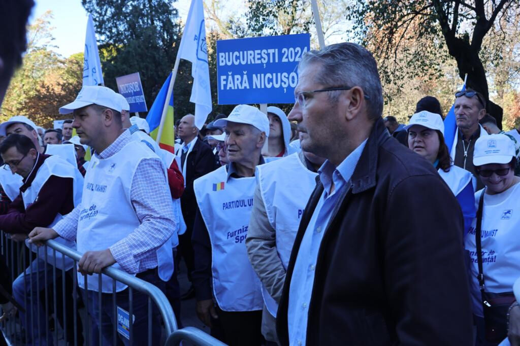 Sute de bucureșteni au ieșit în stradă, sătui de promisiunile deșarte ale primarului general Nicușor Dan