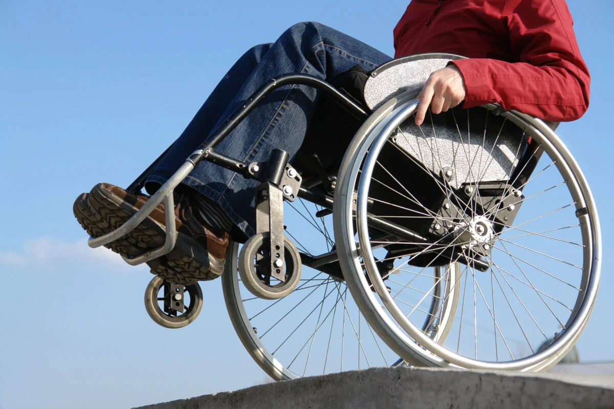 Gimnastică incluzivă, program inedit adresat persoanelor cu dizabilități la UNEFS