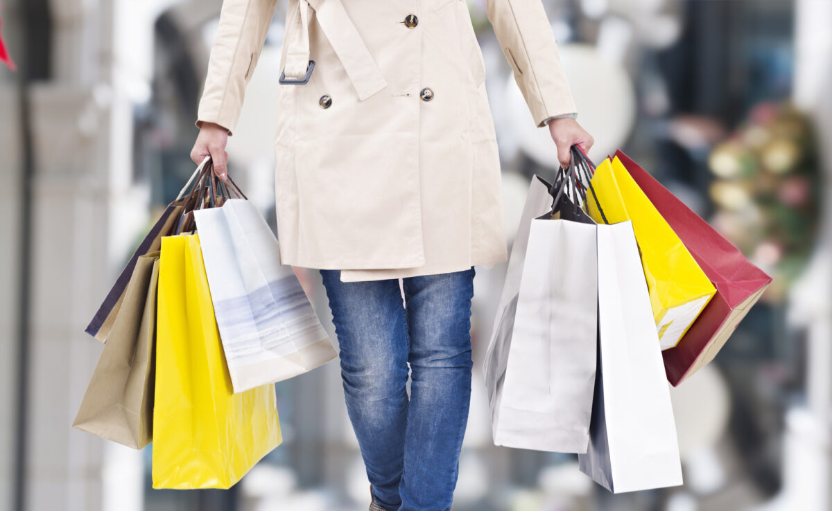 Cu inteligența artificială la cumpărături. Experiment pe clienți