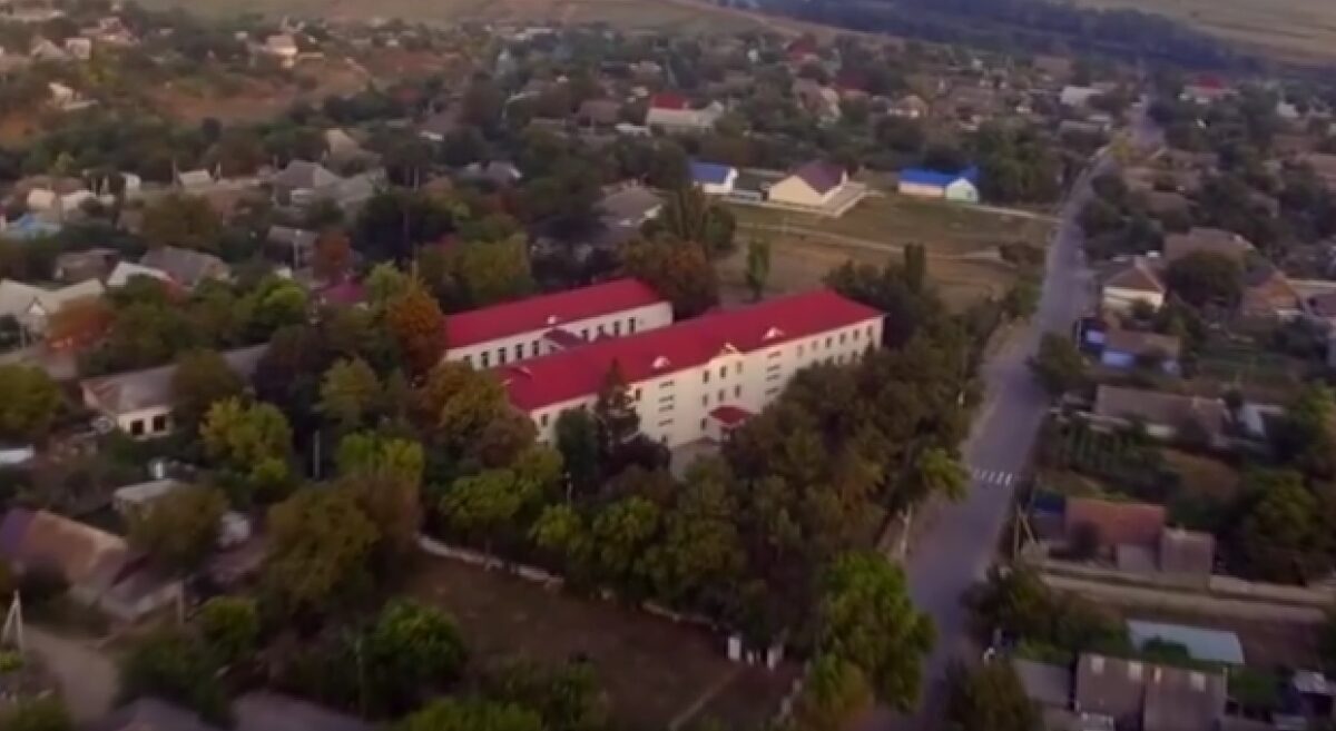 Un liceu în exil. Viața grea a elevilor români din Transnistria