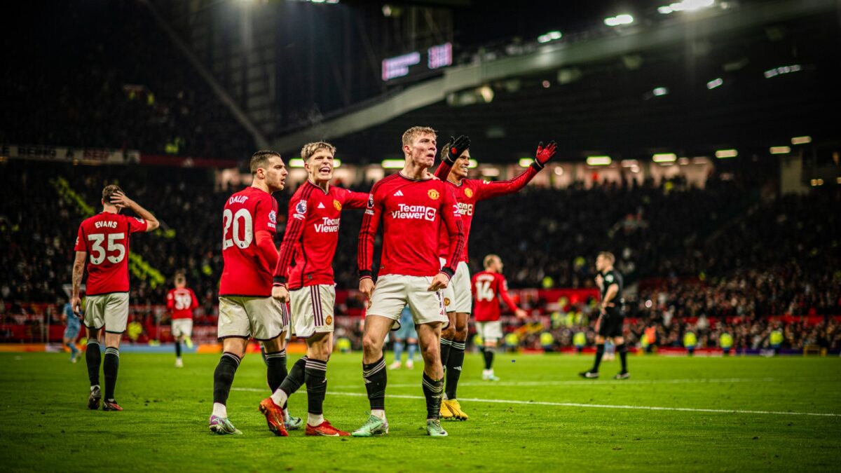 Premier League. Manchester United, revenire spectaculoasă pe finalul meciului cu Aston Villa (3-2)