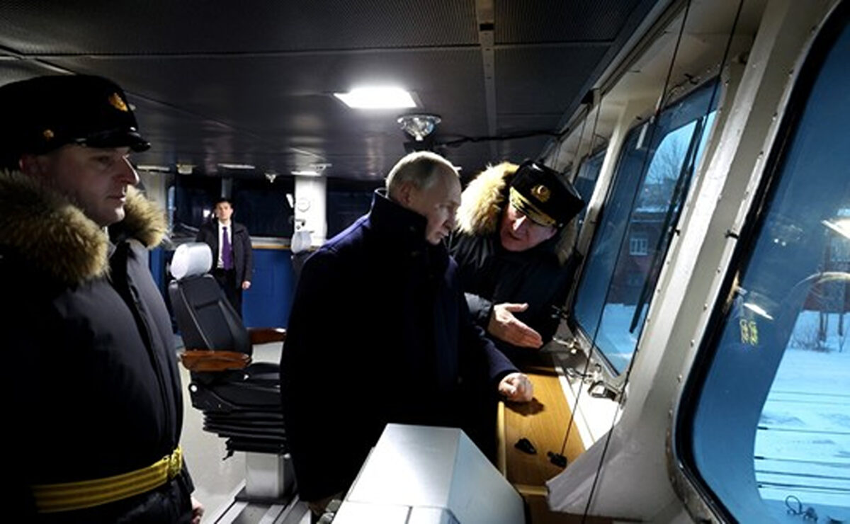 Vladimir Putin, prezent la inaugurare noilor submarine nucleare. Amenințarea liderului de la Kremlin