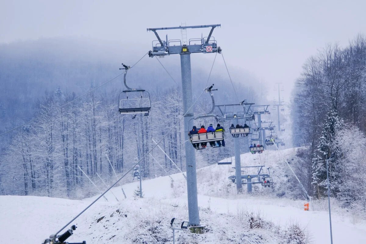 Telescaun modern la prima pârtie de schi din Satu Mare.