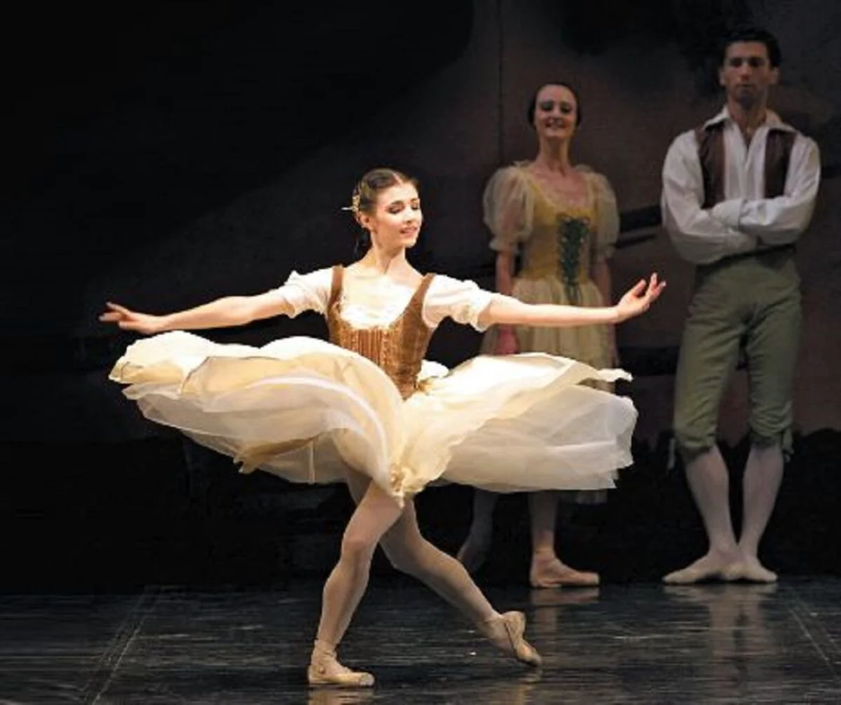 Alina Cojocaru, balerina care a uimit lumea, revine în forţă la 42 de ani
