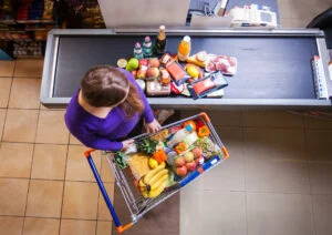 Supermarket „inteligent”. Cumpărături rapide, fără casă de marcat