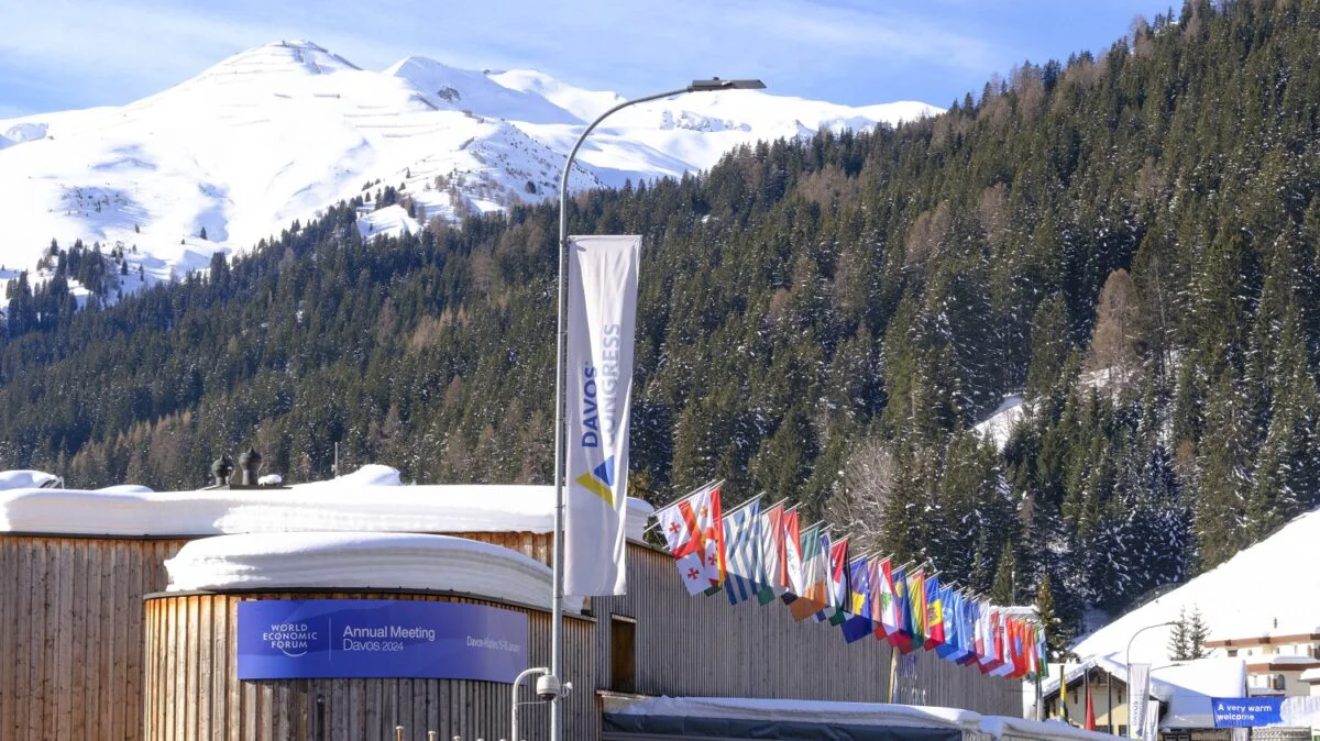 Victor Ciutacu demască „planul înspăimântător al barosanilor” lumii de la Davos