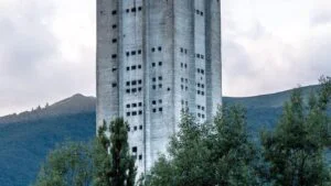Mina Livezeni, luată cu asalt cu topoare și furci