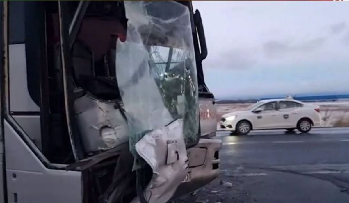 Grav accident de circulație în județul Brașov. Două autobuze s-au ciocnit