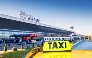 Aeroportul din Chișinău ar putea fi blocat pentru privatizare