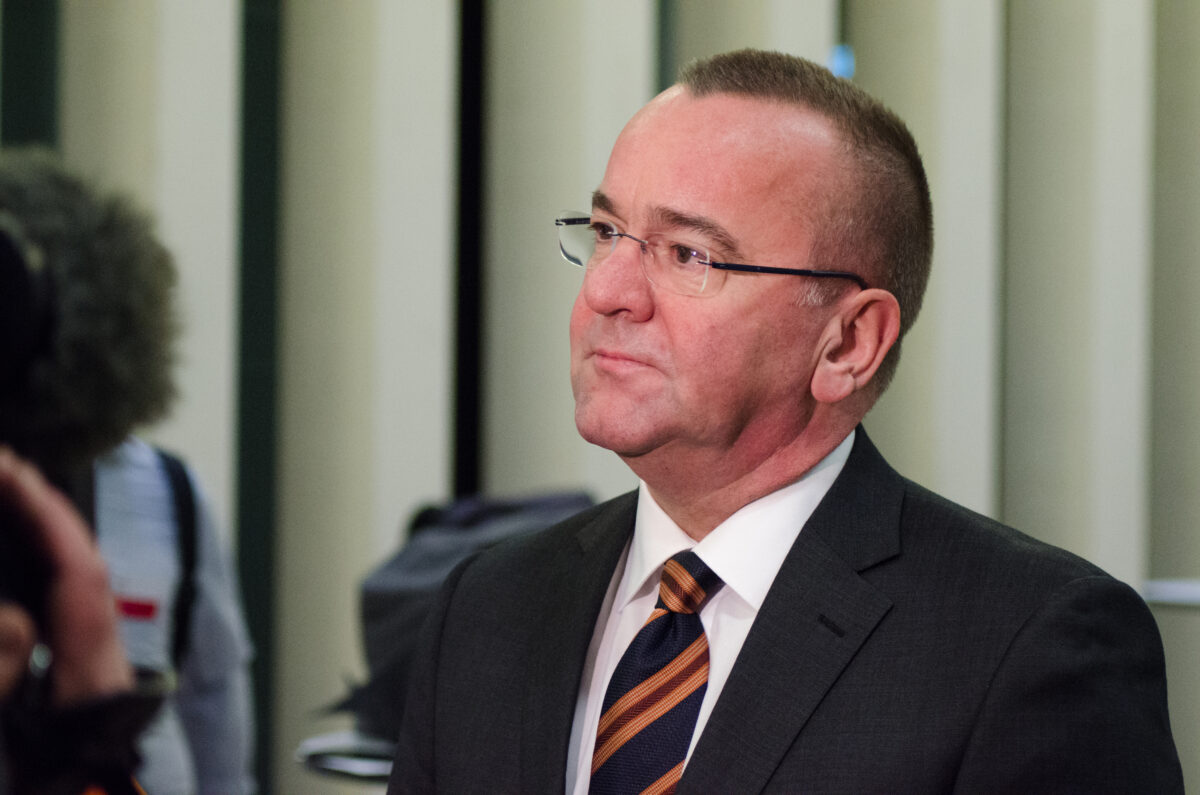 Ministrul german al Apărării: Compromisul privind serviciul militar este putred