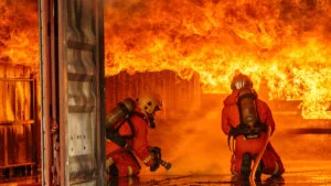 Tren blocat în flăcări, panică totală. Pasagerii au dat alarma pe rețelele sociale