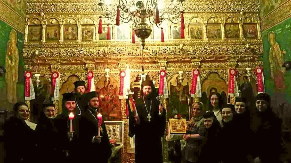 Patriarhia Română: Nu există taxă de înmormântare, preoții care cer bani pot fi reclamați