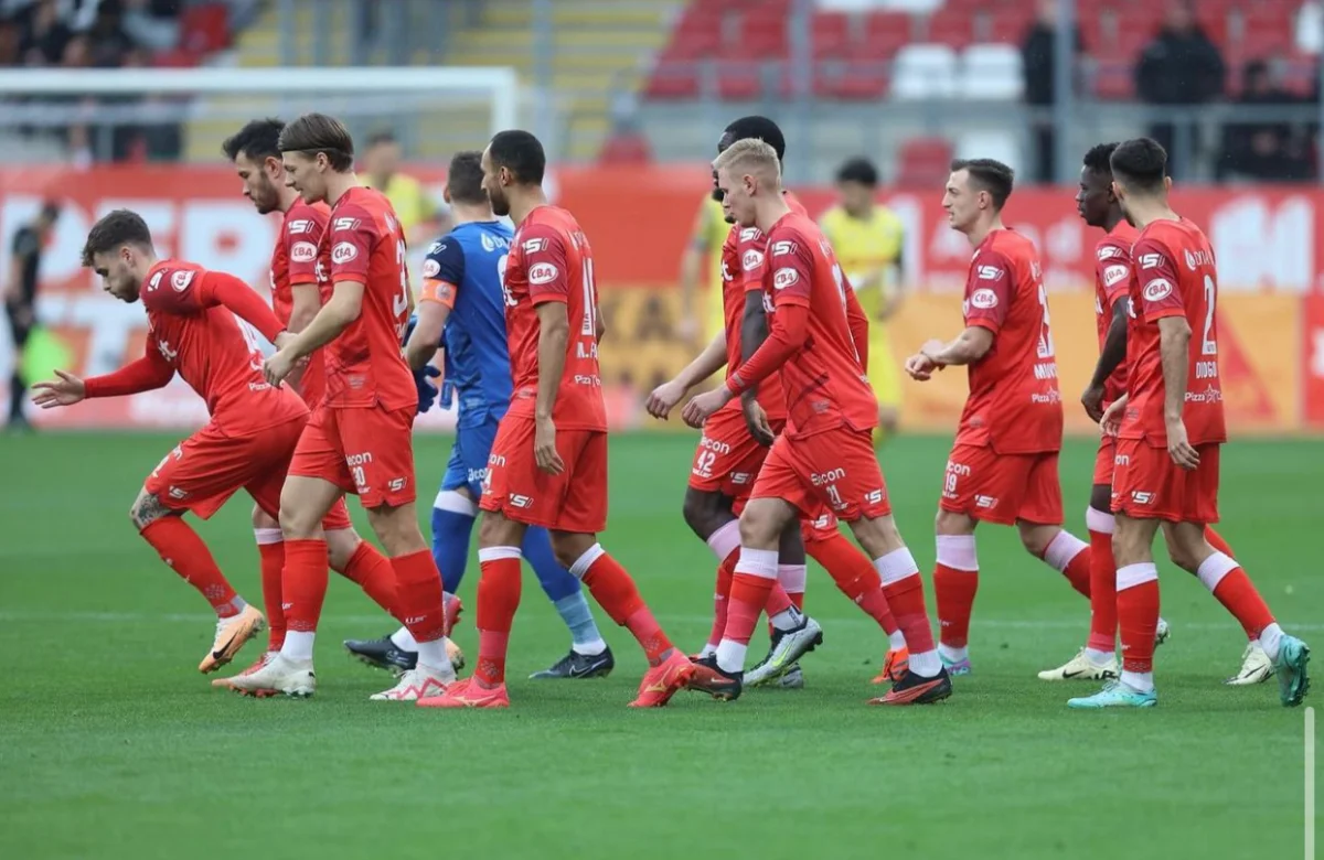 Superliga. UTA Arad, victorie în fața ultimei clasate.  Arădenii, lideri în play-out