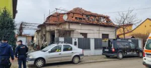 O casă din Timişoara a sărit în aer. Şase persoane, internate în spital. Video