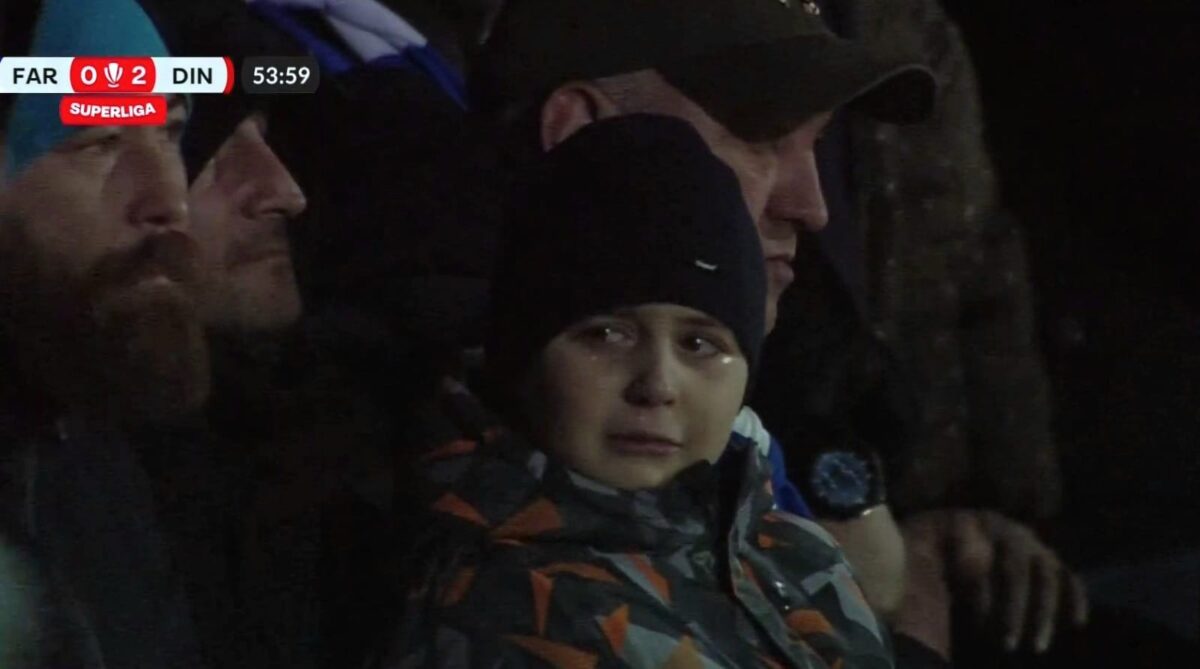 Farul Constanța, surpriză pentru copilul surprins plângând la meciul cu Dinamo. „Ține mult la echipă”