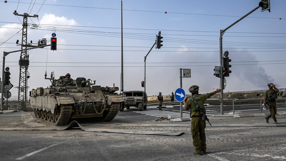Război în Israel, ziua 127. IDF pregătește evacuarea civililor palestinieni din Rafah. Invazia este iminentă