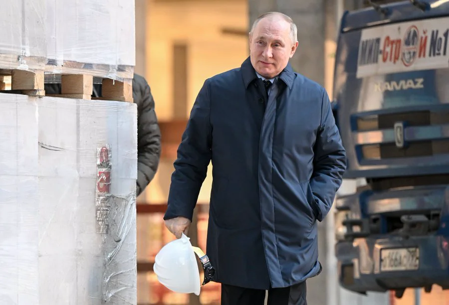 Vladimir Putin, într-o inspecție. Sursa Foto - Kremlin.ru 