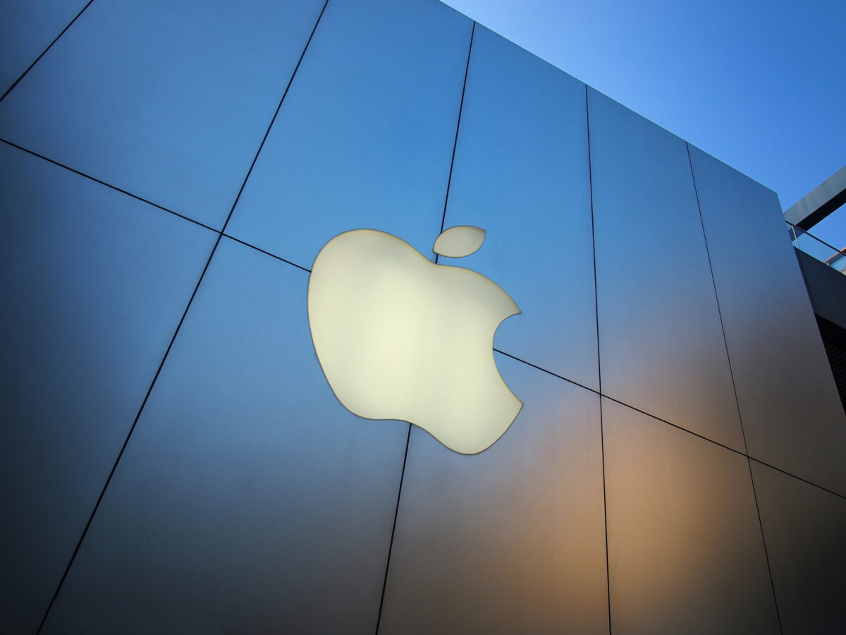 Apple, acuzată de monopol în SUA. Acțiunile companiei au căzut cu 4% după anunț
