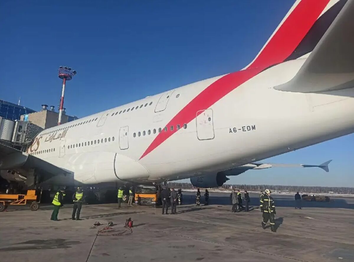 Incident cu aeronavă Emirates pe un aeroport din Moscova. Nava a fost serios avariată