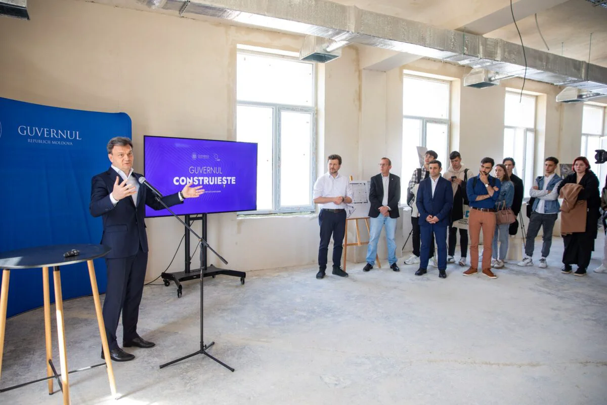 Dorin Recean, premierul din Republica Moldova: Guvernul construiește pentru tineri și susține implicarea lor în proiecte sociale