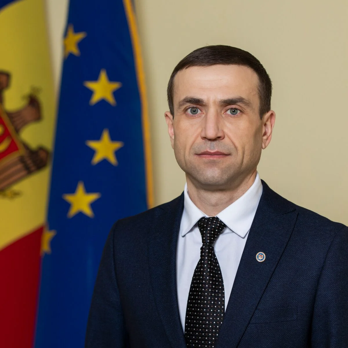 Directorul Serviciului Vamal, Igor Talmazan, și-a anunțat demisia, după scandalul de corupție de la aeroport