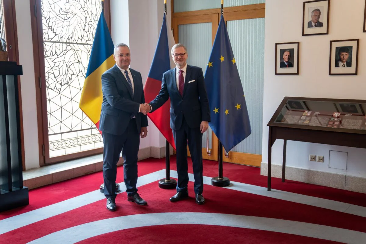 Nicolae Ciucă, în vizită la Praga. Liderul PNL s-a întâlnit cu preşedintele Republicii Cehe şi preşedintele Senatului
