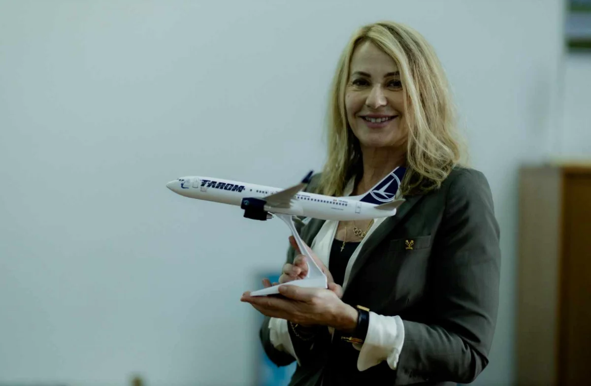 O aeronavă TAROM va purta numele „Nadia Comăneci”. Sportivii români vor zbura cu acest avion la Olimpiada de la Paris