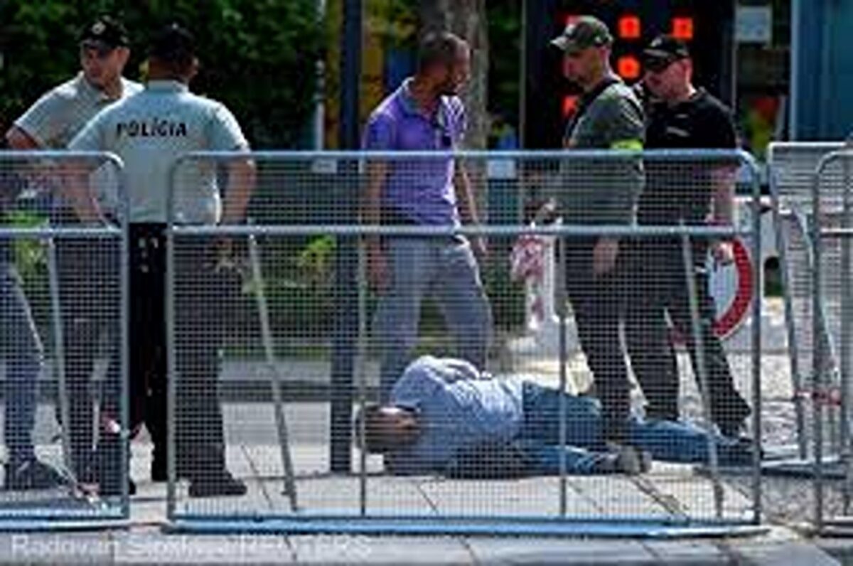 Slovacia. Tensiuni după tentativa de asasinat. Liderul opoziției, amenințat