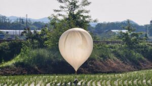 Coreea de Sud suspendă Acordul militar, după ce Phenianul a lansat baloane cu excremente de animale