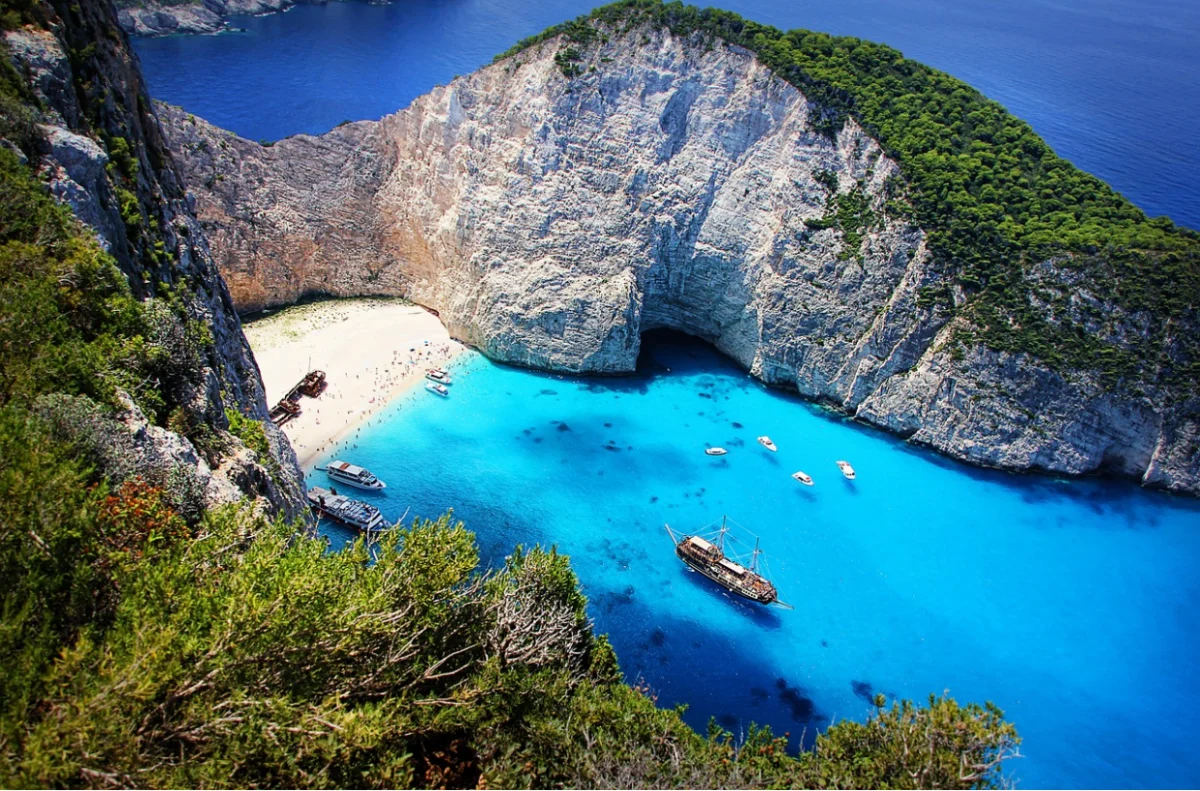 Grecia. Trei turiști au murit în condiții misterioase. Alți trei sunt dați dispăruți
