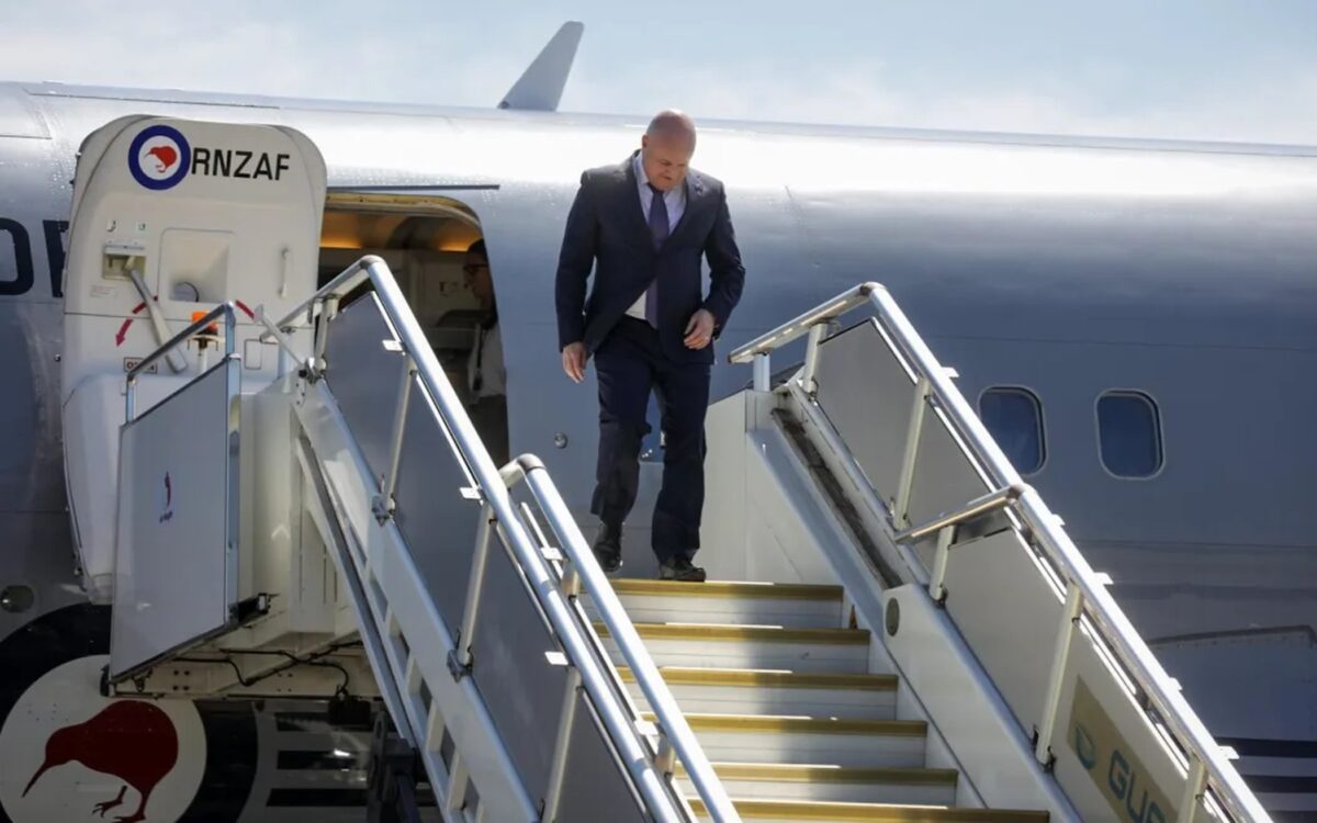 „Ar fi nevoie de un miracol”. Avionul premierului neozeelandez s-a defectat în drum spre Japonia