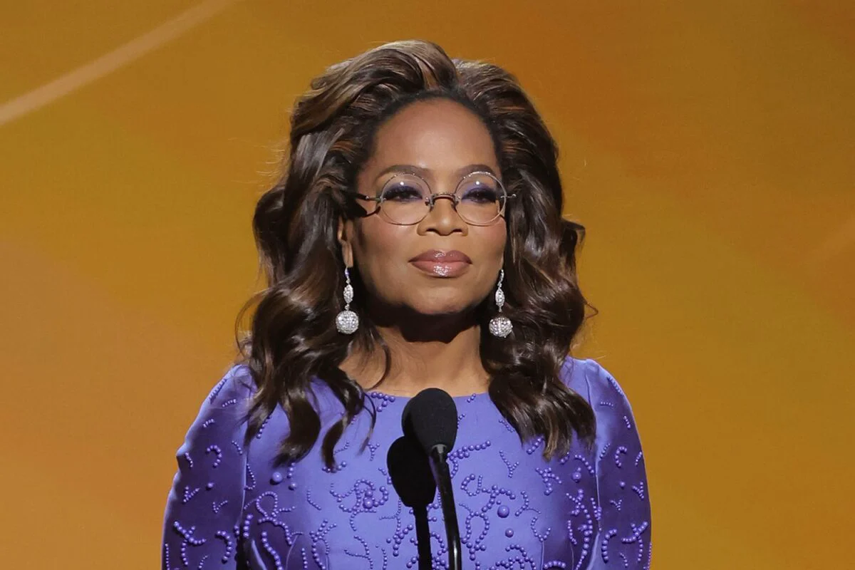 Oprah Winfrey, internată la spital. Vedeta suferă de o problemă „serioasă" la stomac