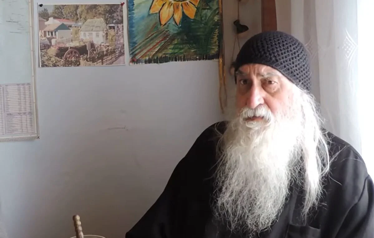 Psalmii, traduși în găgăuză de un călugăr ortodox din SUA