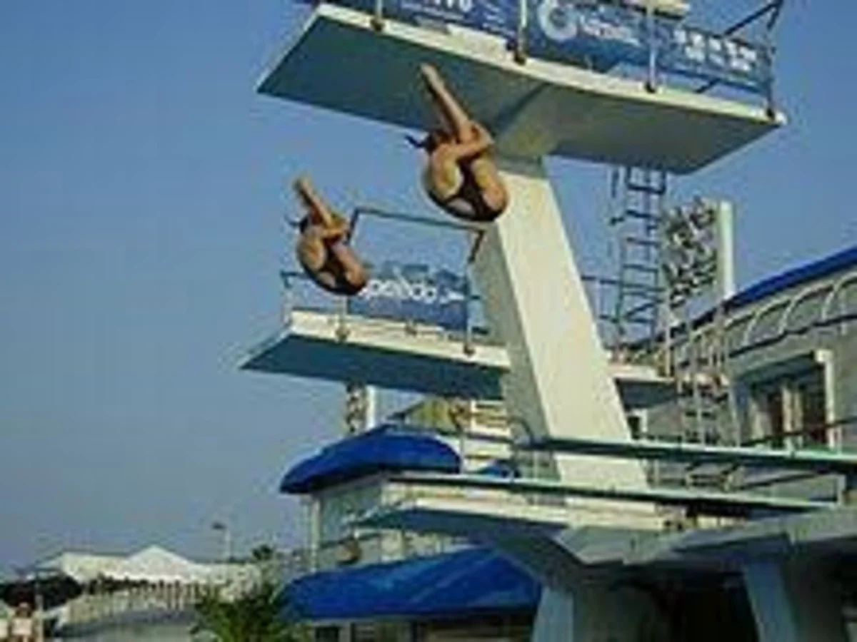 Istoria scufundărilor la Jocurile Olimpice. De la o simplă distracție, plonjările în apă au devenit un sport al grației și al perfecțiunii