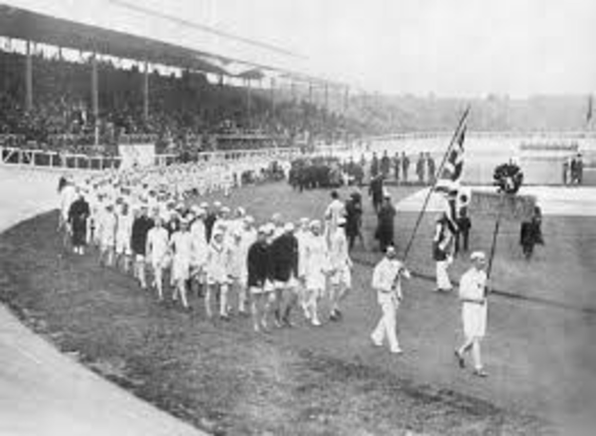 Ceremonia de deschidere de la Jocurile Olimpice din 1908. Sursă foto: Wikipedia