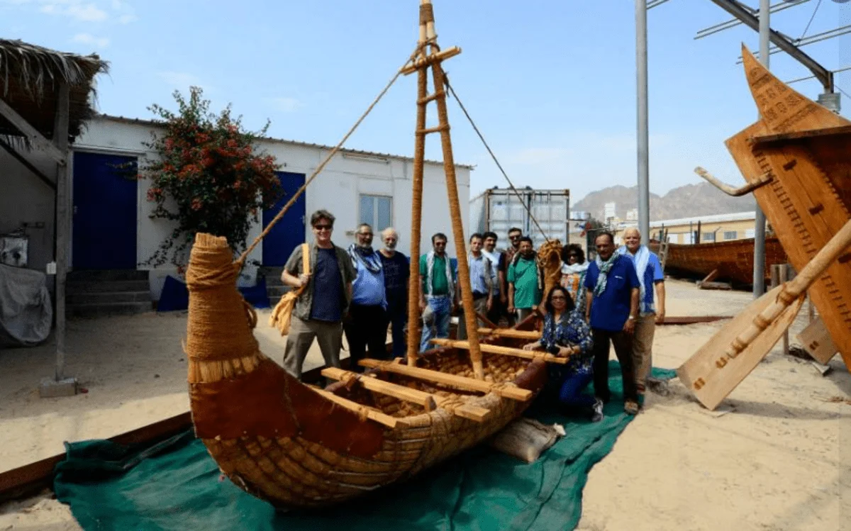 O istorie de 4.000 de ani. O navă proiectată în epoca bronzului navighează acum pe apele din Abu Dhabi