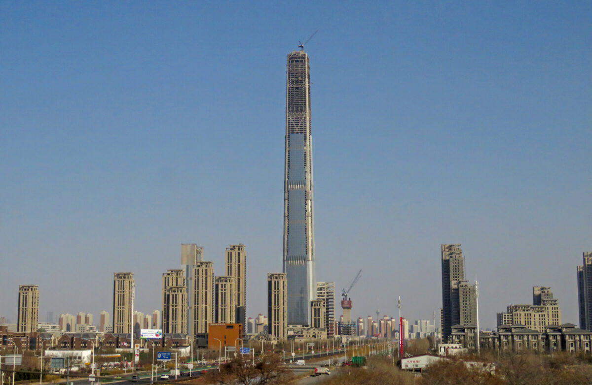 Cea mai înaltă clădire abandonată din lume. Unde se află acest zgârie-nori de 128 de etaje