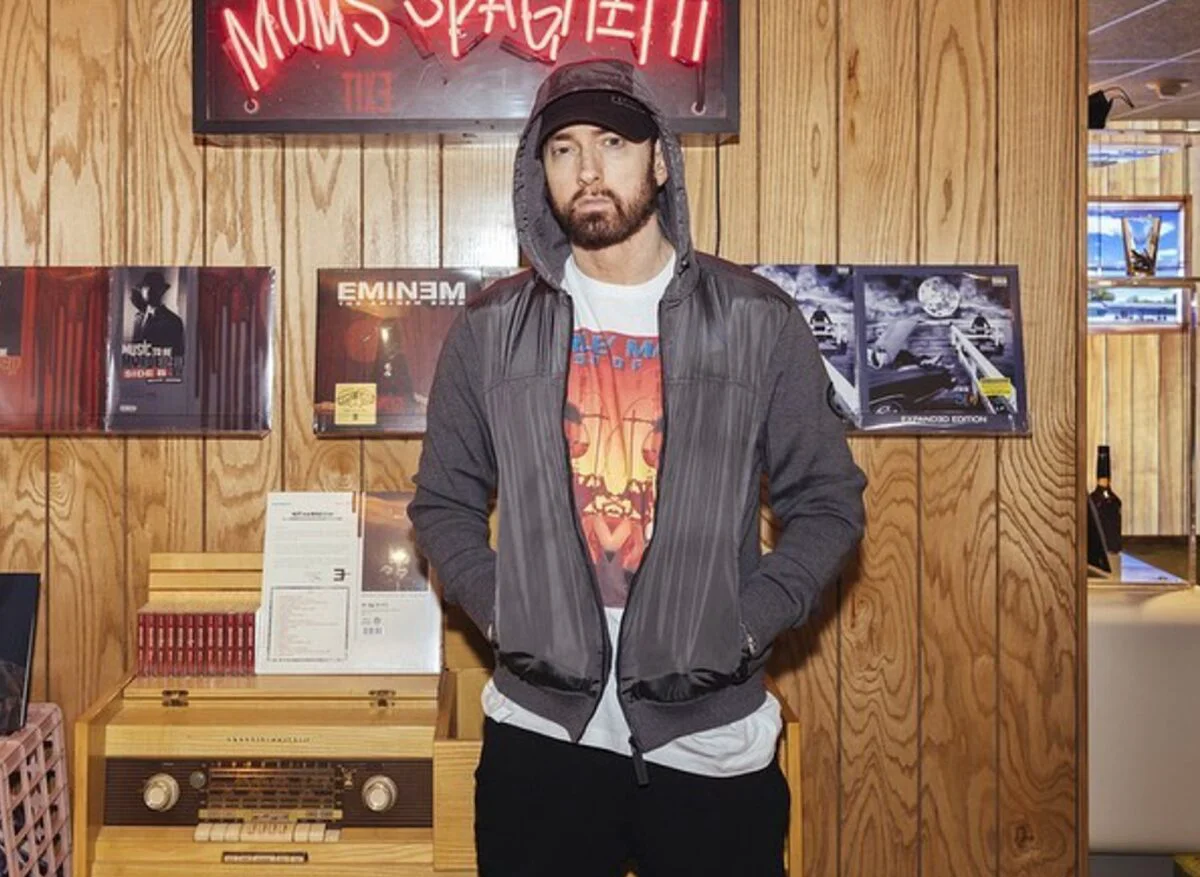 Mesajul ascuns din noul album al lui Eminem. Fanii rapperului au lansat diverse teorii