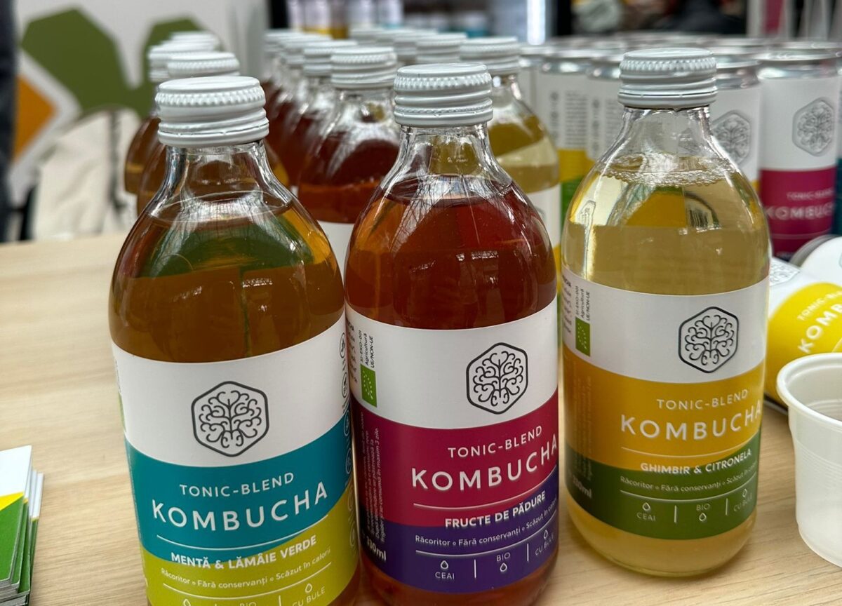 Kombucha te scapă de mahmureala. Afacerea care oferă românilor băutura japoneză după rețetă tradițională