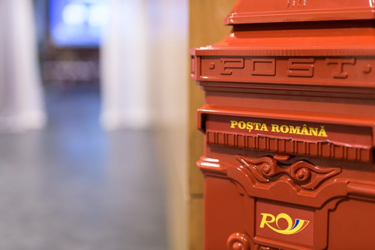 Poșta Română simplifică plățile. Clienții își vor putea achita facturile mai ușor