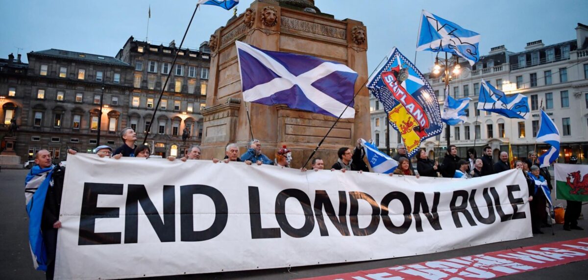 Independența Scoției faţă de Regatul Unit, un ideal tot mai nerealist. Înfrângerea zdrobitoare a SNP