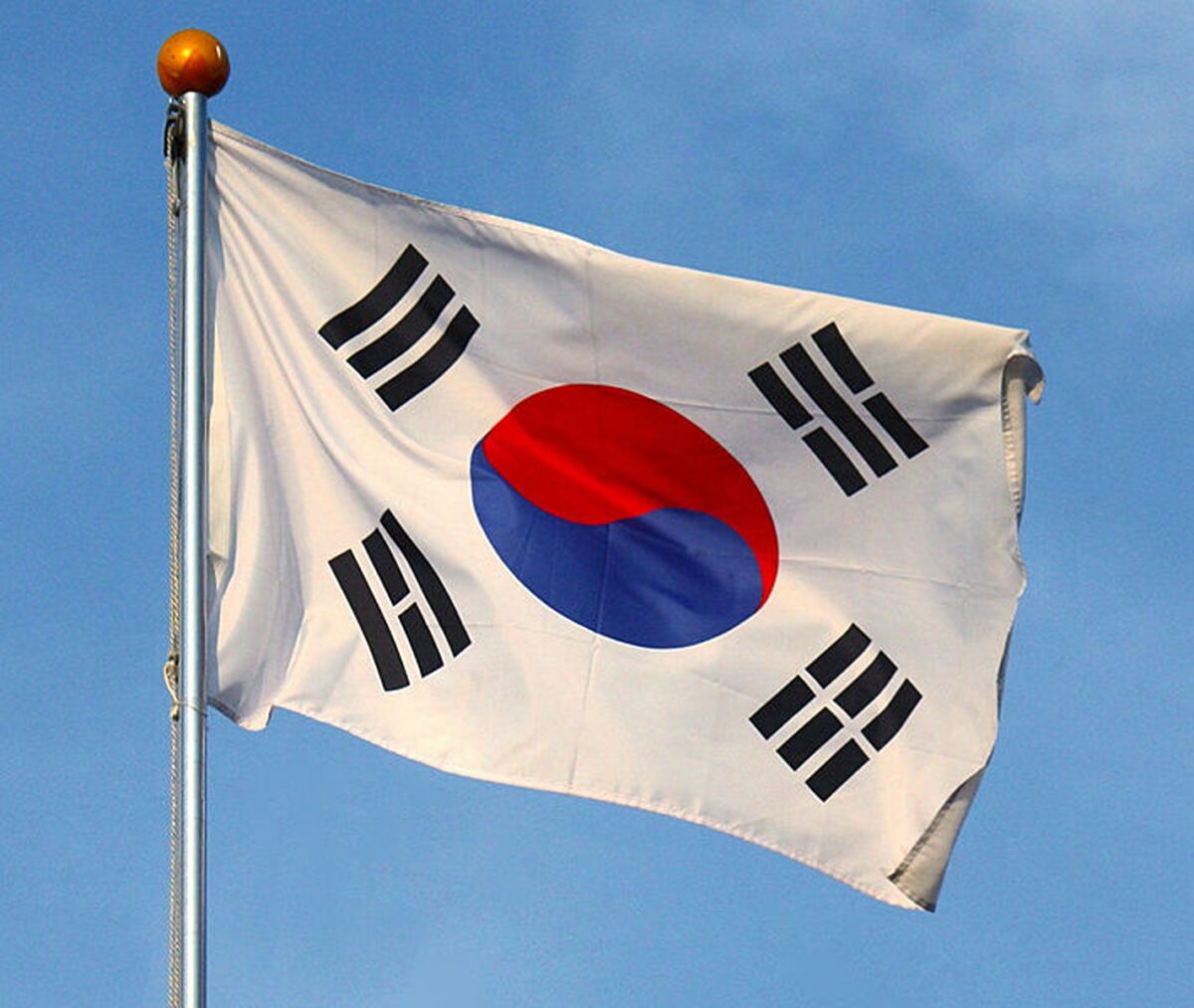 Coreea de Sud ripostează cu cântece K-pop după ce a fost lovită de baloane pline cu gunoaie