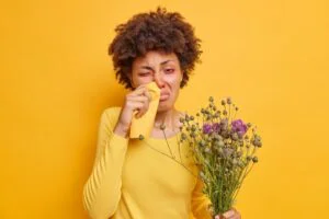 Schimbările climatice agravează alergiile. Ce persoane sunt cel mai expuse