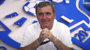 Hagi nu mai e antrenor, dar nu pleacă. Ce strategie pregătește
