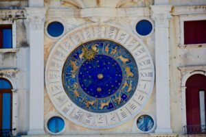 Leii, favoriții toamnei pe plan financiar. Noroc la câștiguri neașteptate și pentru alte zodii